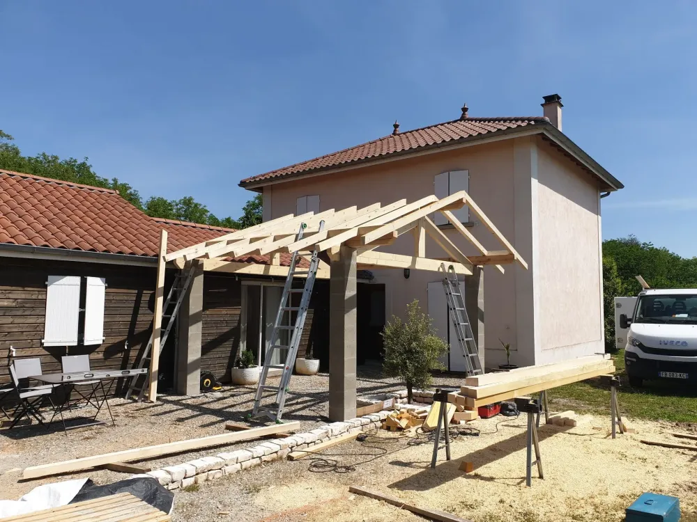 renovation-charpente-maison-drome